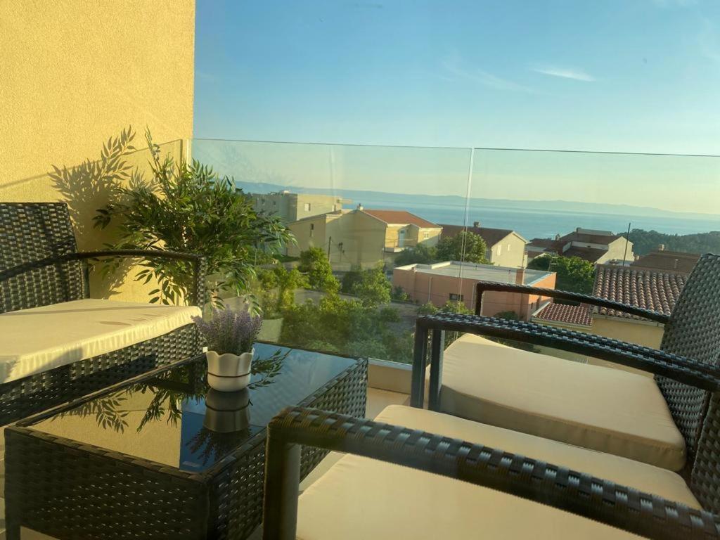 Apartment Luka Макарска Экстерьер фото